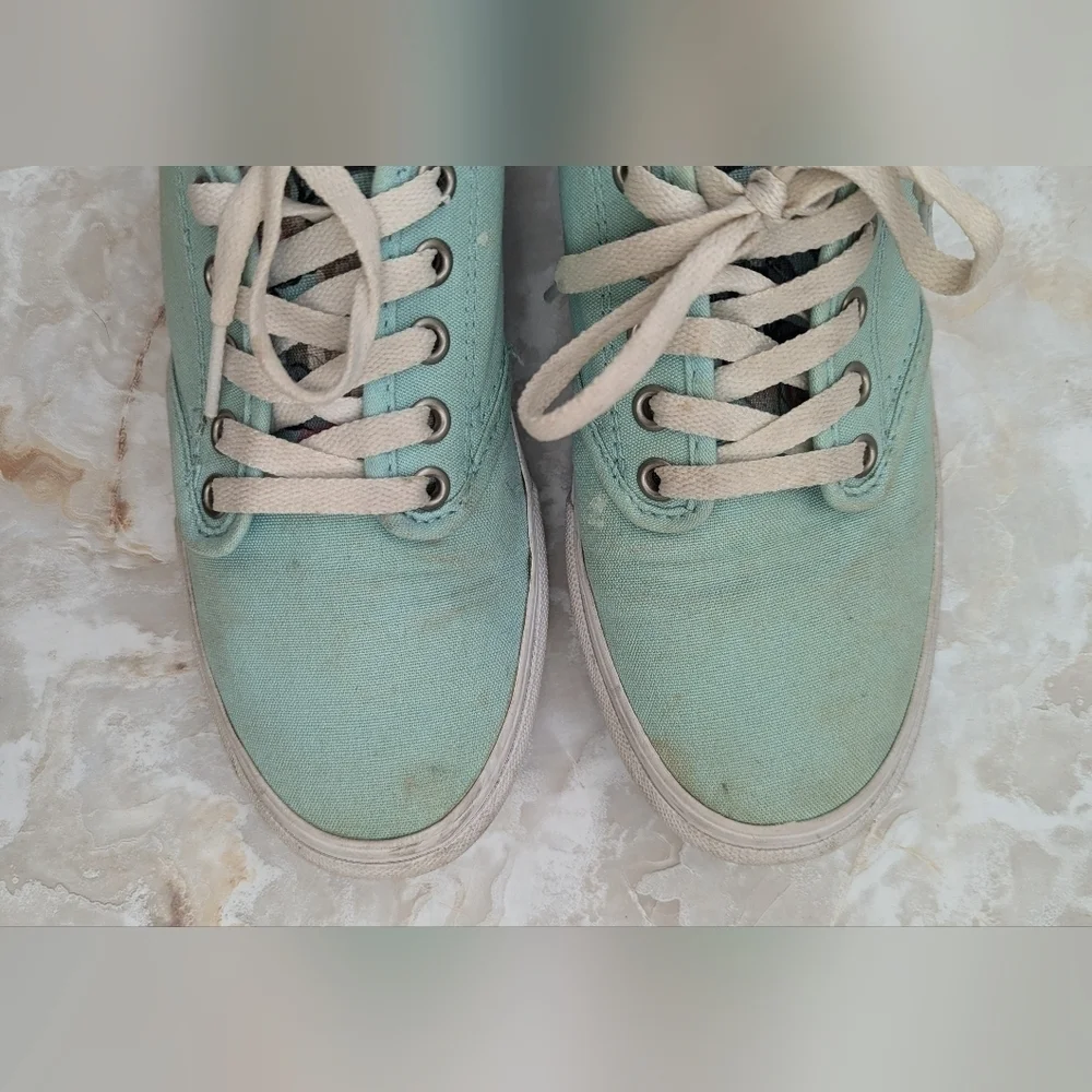 Vans Womans Mint Green Shoes Size 8